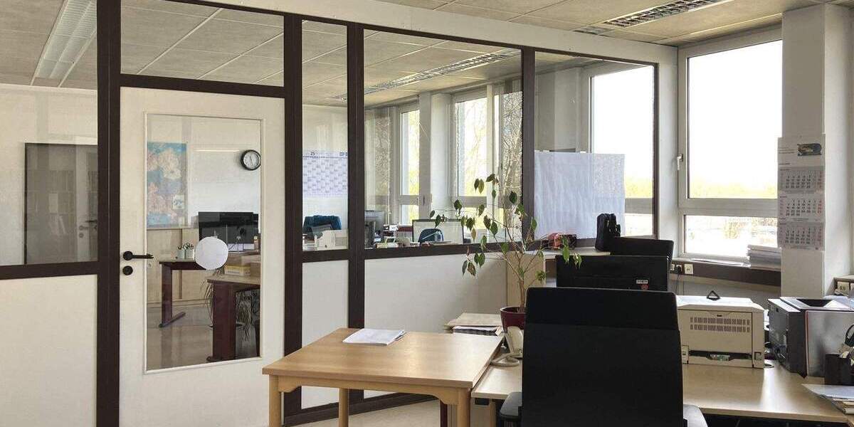 Büroetage (2.OG) in Gewerbegebiet Kassel-Waldau zimmer