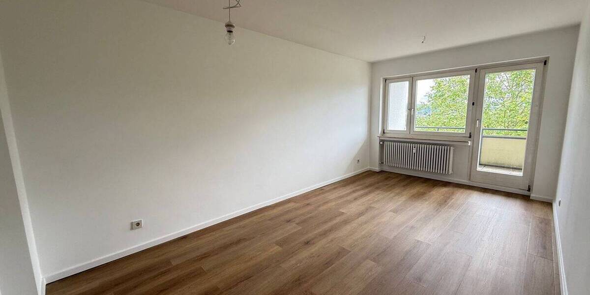 Etagenwohnung Kassel Fasanenhof - 3 Zimmer, 118 m&sup2;, 1.125&euro; | Angebot:26912776