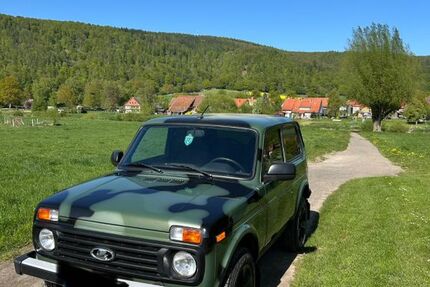 Lada Niva 48.552 km 17.000 &euro; Reinhardshagen 34359
