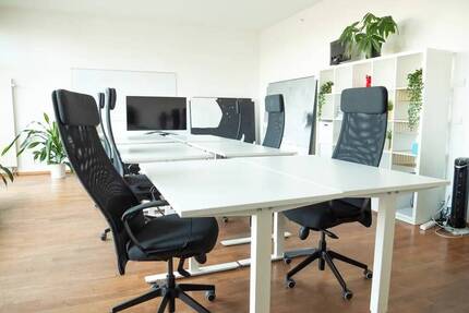 Shared Office mit Balkon - 16 Arbeitsplätze, flexibel mietbar - All-in-Miete