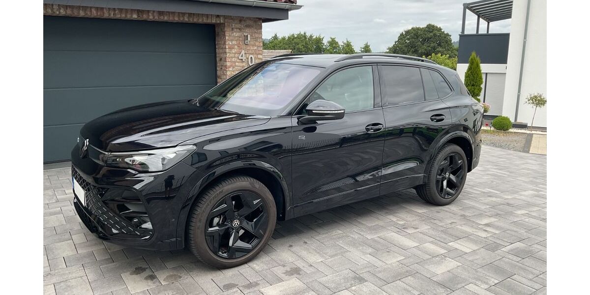 VW Tiguan 19.500 km 41.800 &euro; Baunatal 34225