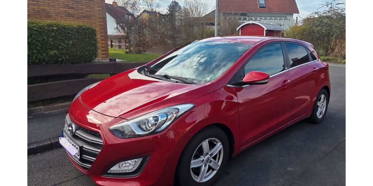 Hyundai i30 24.500 km 10.200 &euro; Vellmar 34236