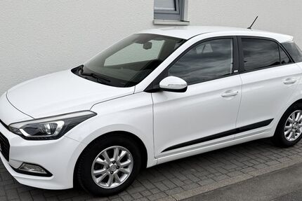 Hyundai i20 96.500 km 8.200 &euro; Espenau 34314