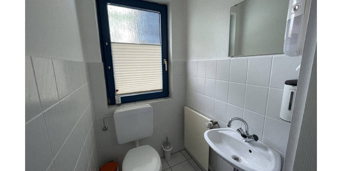 Charmante Doppelhaushälfte mit viel Potential in ruhiger Lage von Vellmar! 9 zimmer