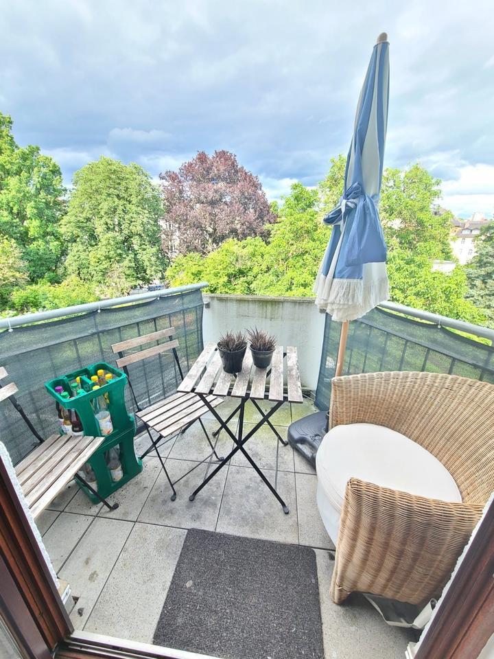 Helle 2-Zimmer-Wohnung mit Blick ins Grüne