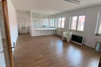 Gewerbeimmobilie in Volkmarsen zimmer