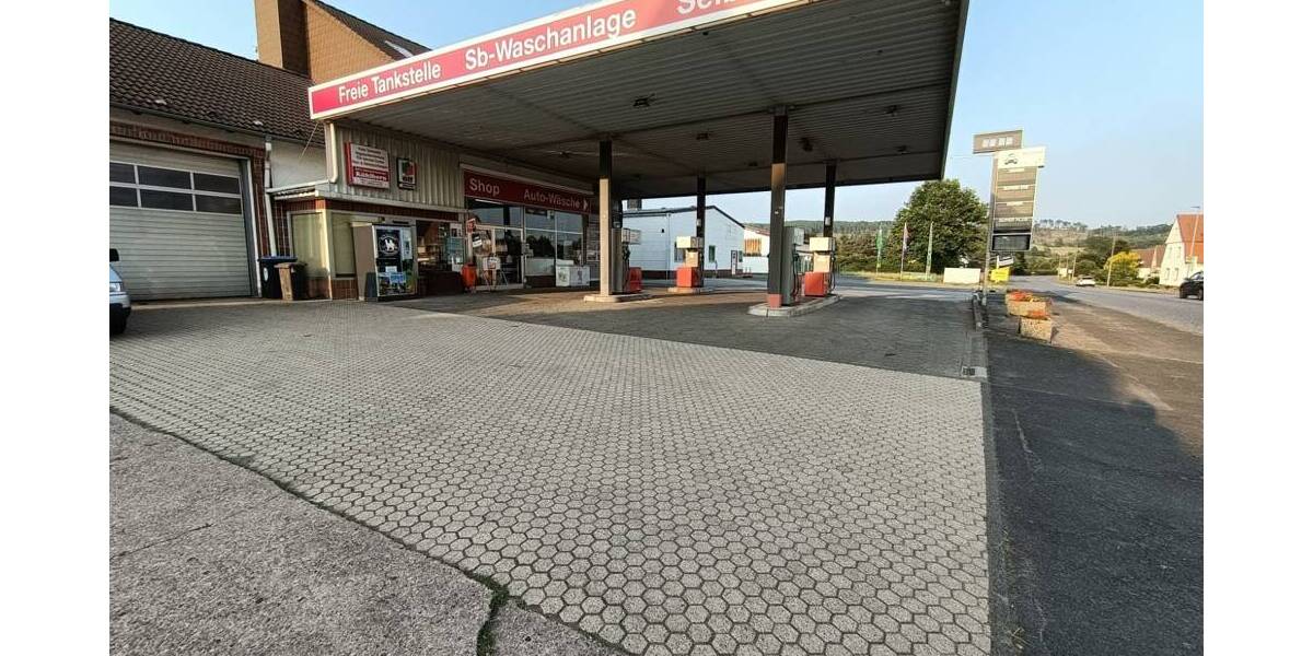 Gewerbeobjekt in Hessisch Lichtenau, OT Walburg mit großzügigem Grundstück zimmer