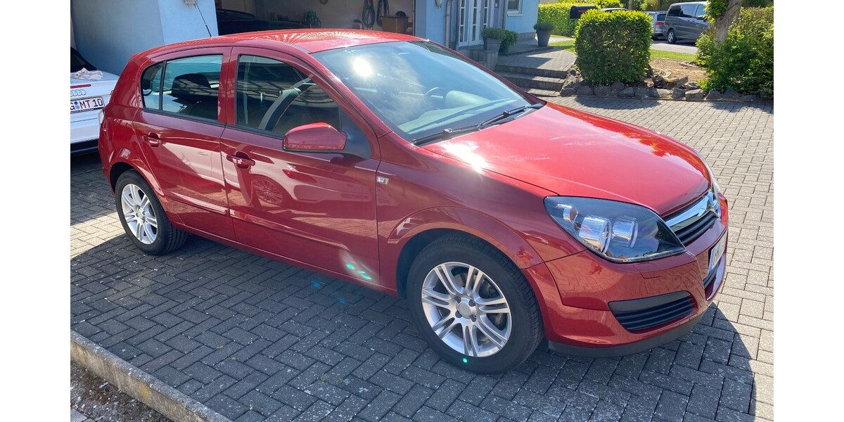 Opel Astra 45.900 km 5.200 &euro; Gudensberg 34281