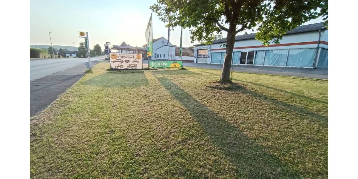 Gewerbeobjekt in Hessisch Lichtenau, OT Walburg mit großzügigem Grundstück zimmer