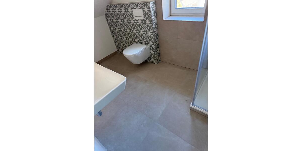 Dachgeschoßwohnung Spangenberg - 3 Zimmer, 79 m&sup2;, 890&euro; | Angebot:25811210