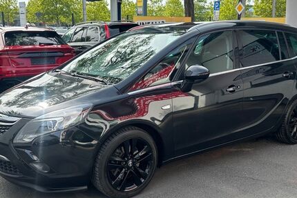 Opel Zafira Tourer 90.000 km 8.999 &euro; Kassel 34123