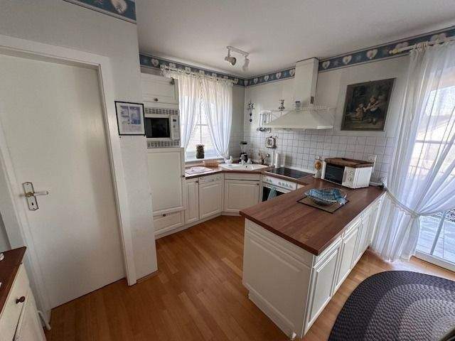 Einfamilienhaus Gudensberg Obervorschütz - 7 Zimmer, 285 m&sup2;, 595.000&euro; | Angebot:25929124