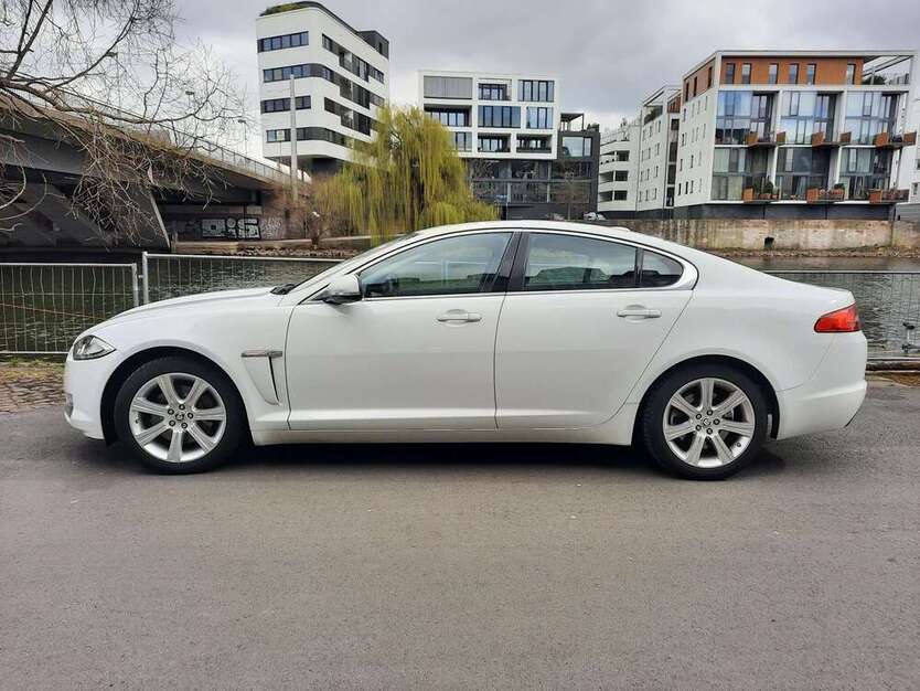 Jaguar XF 189.000 km 9.500 € Kaufungen 34260