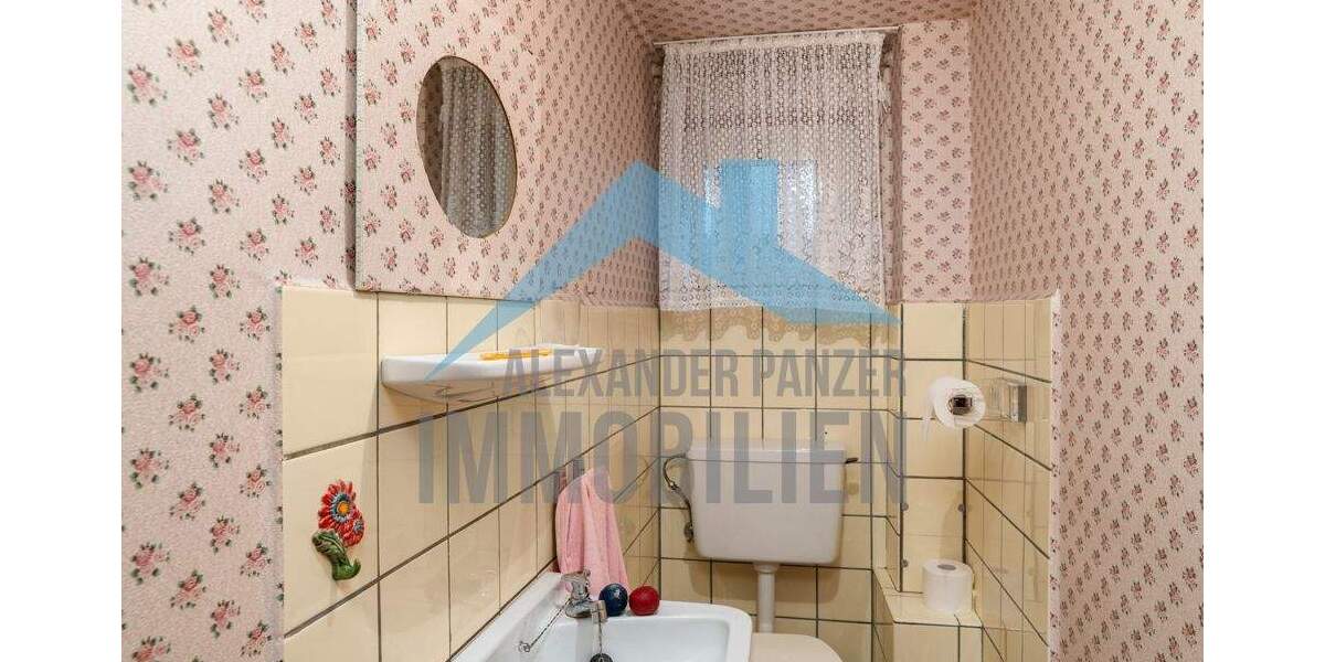 Mehrfamilienhaus, Wohnhaus Lohfelden Ochshausen - 7 Zimmer, 176 m&sup2;, 369.900&euro; | Angebot:25705703