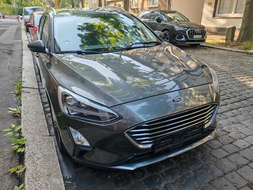 Ford Focus 56.009 km 13.500 € Kassel 34121