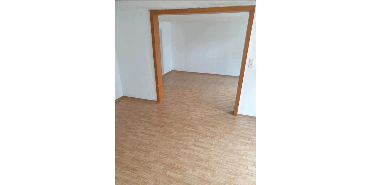 Etagenwohnung Witzenhausen - 4 Zimmer, 102 m&sup2;, 990&euro; | Angebot:25592163