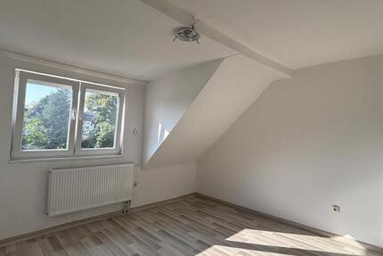 80 m² | 4 Zimmer | elektr. Rollläden | zentrale Lage | ab Sofort 4 zimmer