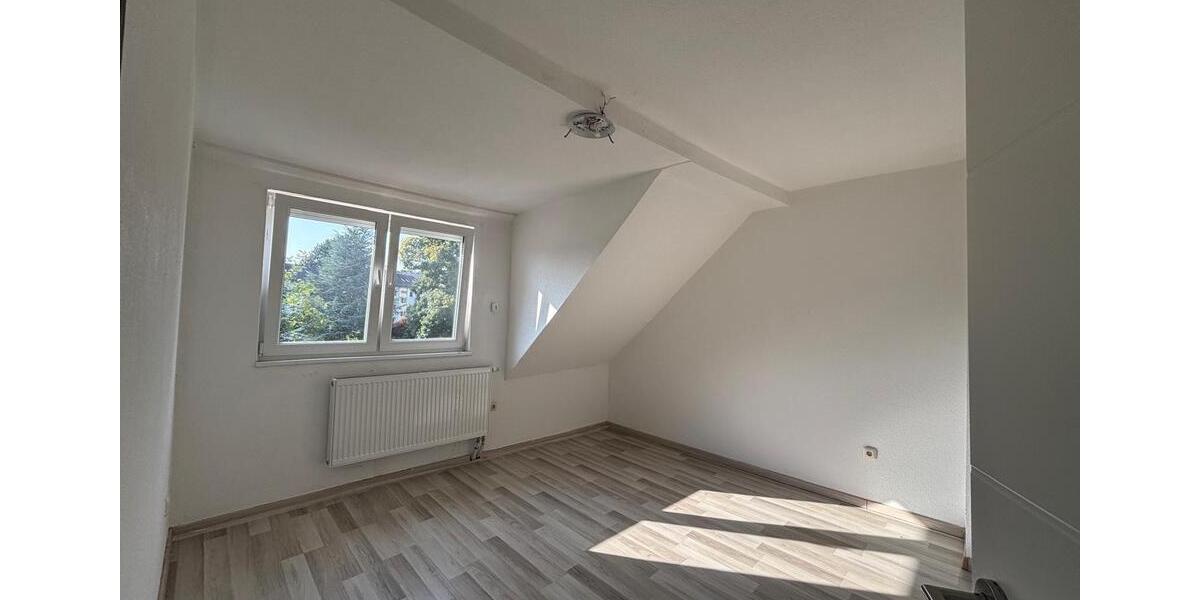 80 m² | 4 Zimmer | elektr. Rollläden | zentrale Lage | ab Sofort 4 zimmer