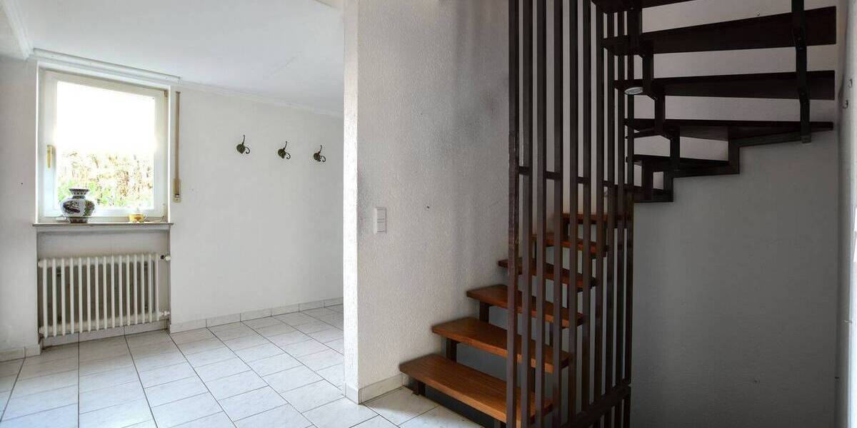 Reihenmittelhaus Kassel / Harleshausen Harleshausen - 4 Zimmer, 133 m&sup2;, 260.000&euro; | Angebot:26128439