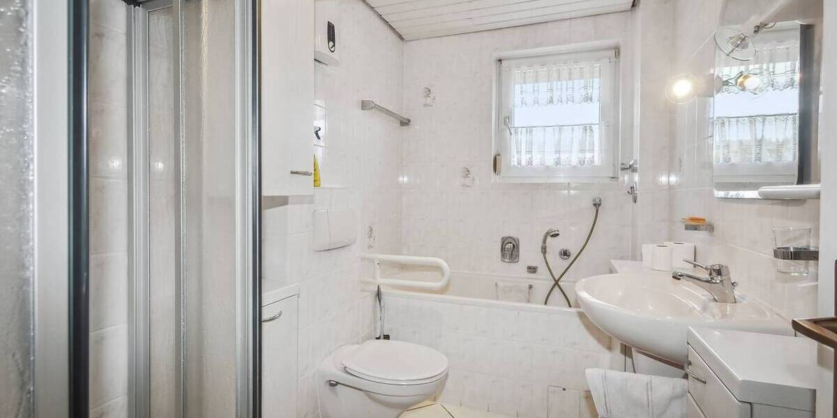 Einfamilienhaus Schauenburg / Hoof Hoof - 8 Zimmer, 170 m&sup2;, 320.000&euro; | Angebot:25707503