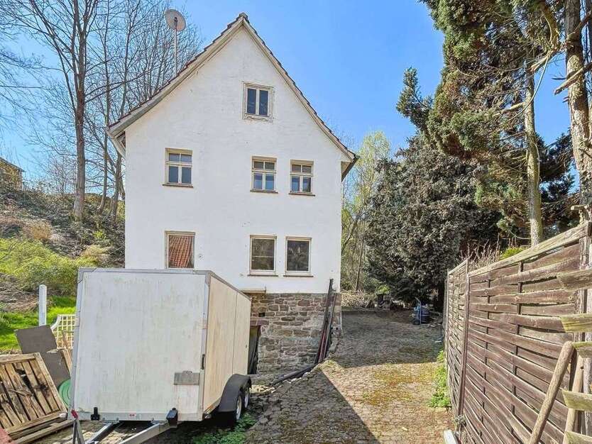 Haus zum Kaufen in Kaufungen 89.000 € 150 m²