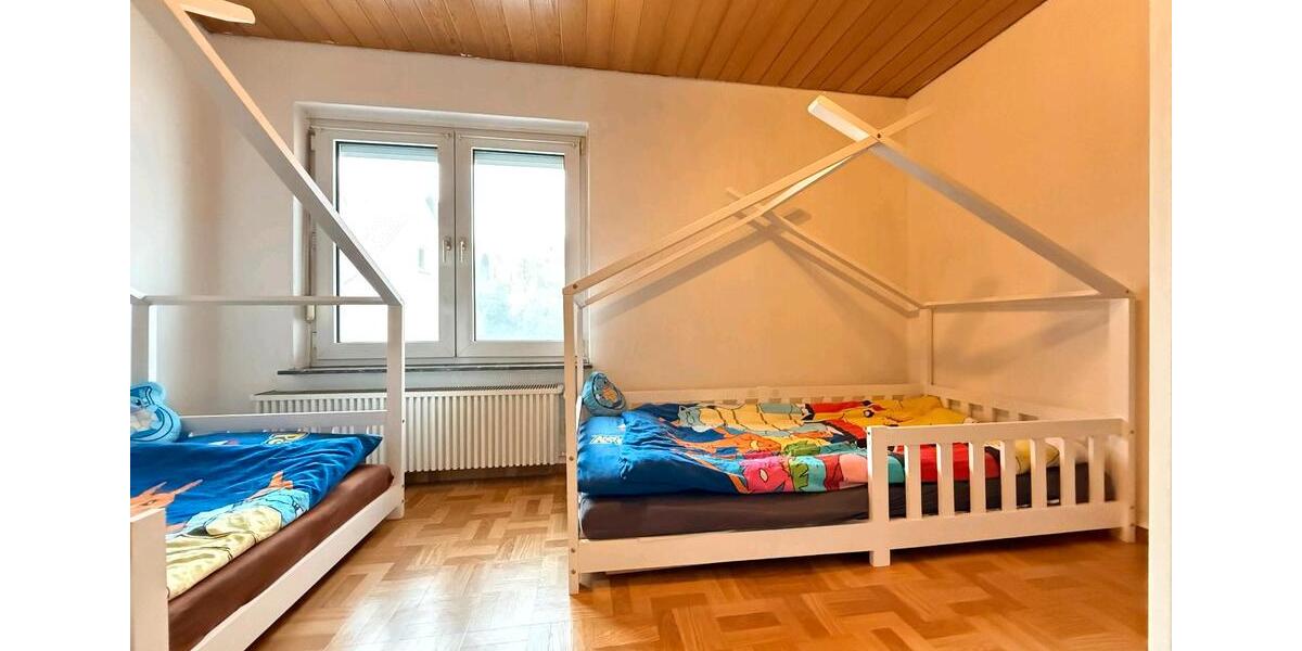 Mehrfamilienhaus, Wohnhaus Körle - 11 Zimmer, 326 m&sup2;, 349.000&euro; | Angebot:27120350