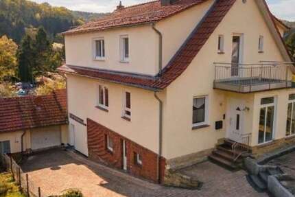 Haus Melsungen - 7 Zimmer, 230 m&sup2;, 365.000&euro; | Angebot:26762331