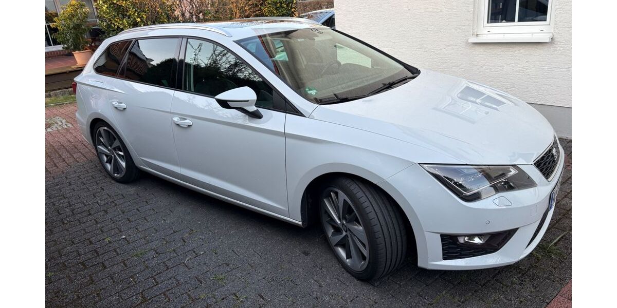 Seat Leon 144.000 km 11.400 &euro; Kassel 34128