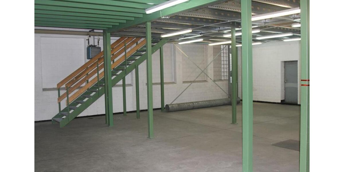 Hallen und Büroflächen am Platz der Deutschen Einheit zimmer