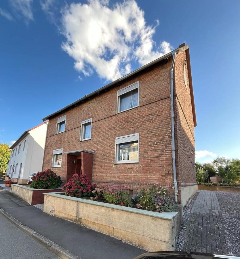 Einfamilienhaus mit kleinem Grundstück in WarburgDaseburg