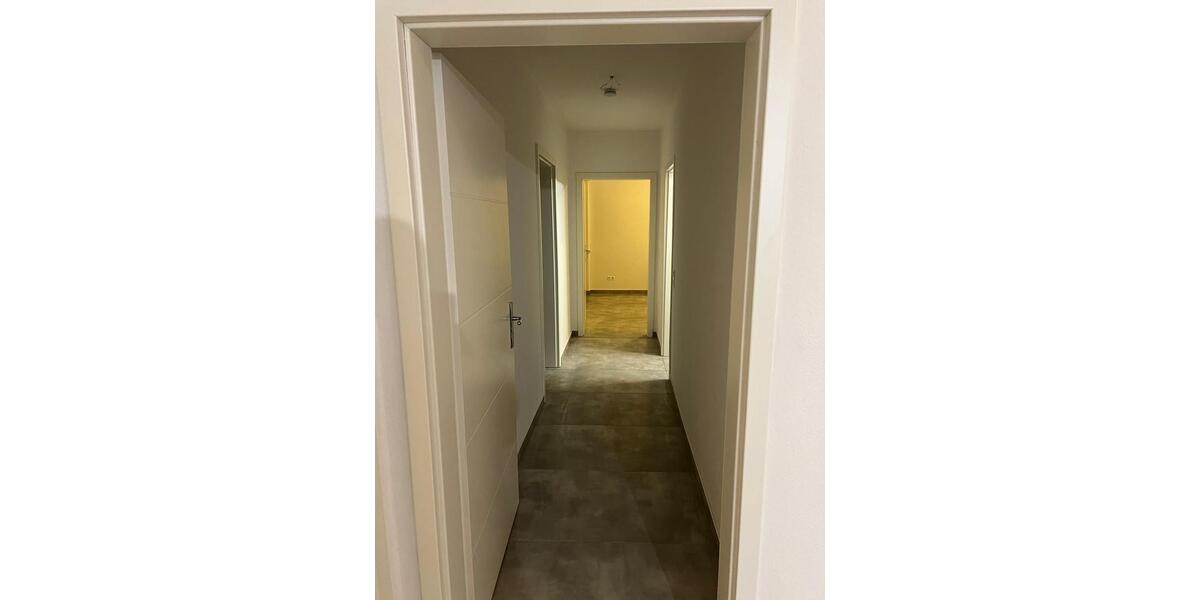 Etagenwohnung Espenau - 4 Zimmer, 130 m&sup2;, 2.300&euro; | Angebot:25718521