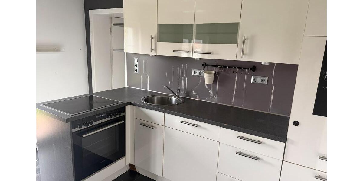 Einfamilienhaus Grebenstein - 5 Zimmer, 140 m&sup2;, 700&euro; | Angebot:25854923