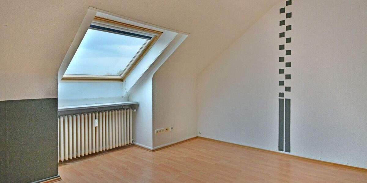 Etagenwohnung Kassel Mitte - 2 Zimmer, 63 m&sup2;, 150.000&euro; | Angebot:25735167