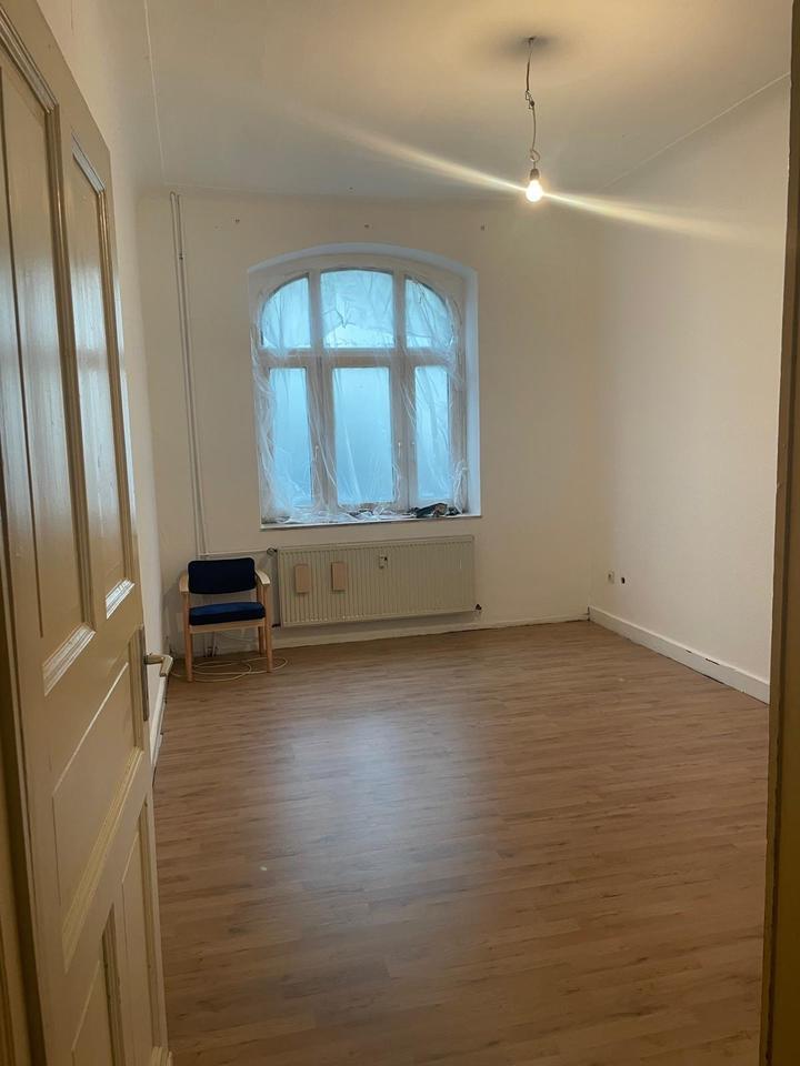 3-ZKB-EG-Vorderen Westen–renoviert 309.000€