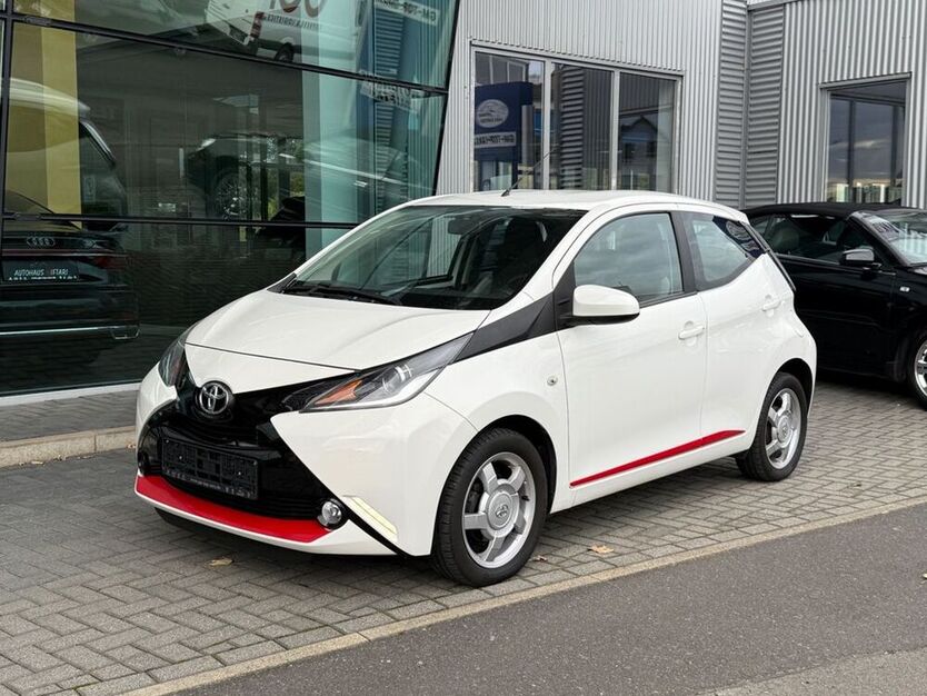Aygo (X)