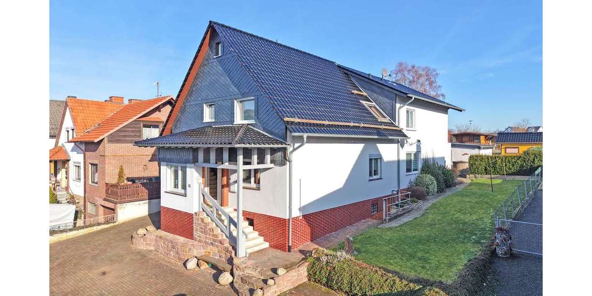 Einfamilienhaus Hofgeismar / Hombressen Hombressen - 9 Zimmer, 245 m&sup2;, 300.000&euro; | Angebot:26841345