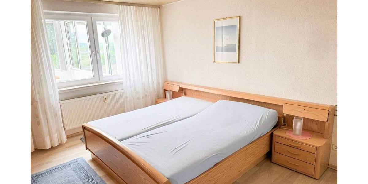 Etagenwohnung Kassel Wolfsanger/Hasenhecke - 3 Zimmer, 148 m&sup2;, 225.000&euro; | Angebot:26908868