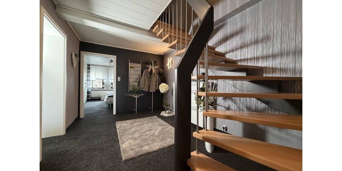 Einfamilienhaus Kassel Oberzwehren - 1 Zimmer, 256 m&sup2;, 525.000&euro; | Angebot:25969559