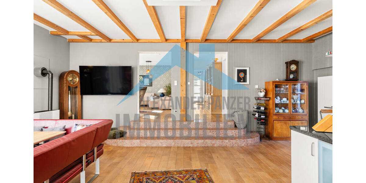 Einfamilienhaus Grebenstein Burguffeln - 9 Zimmer, 303 m&sup2;, 579.000&euro; | Angebot:26293049