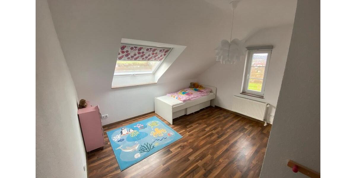 Dachgeschoßwohnung Niedenstein - 2 Zimmer, 128 m&sup2;, 239.000&euro; | Angebot:25414020