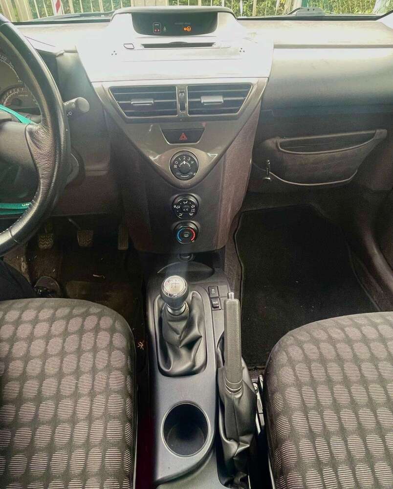 iQ