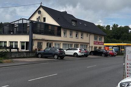 Wohn- und GeschäftshausRenditeobjekt in 66346 Püttlingen