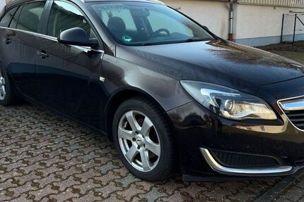 Opel Insignia 212.000 km 5.300 &euro; Kassel 34266