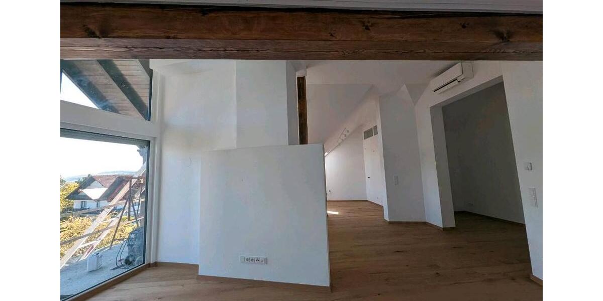 Dachgeschoßwohnung Bad Emstal - 4 Zimmer, 130 m&sup2;, 1.550&euro; | Angebot:26283672