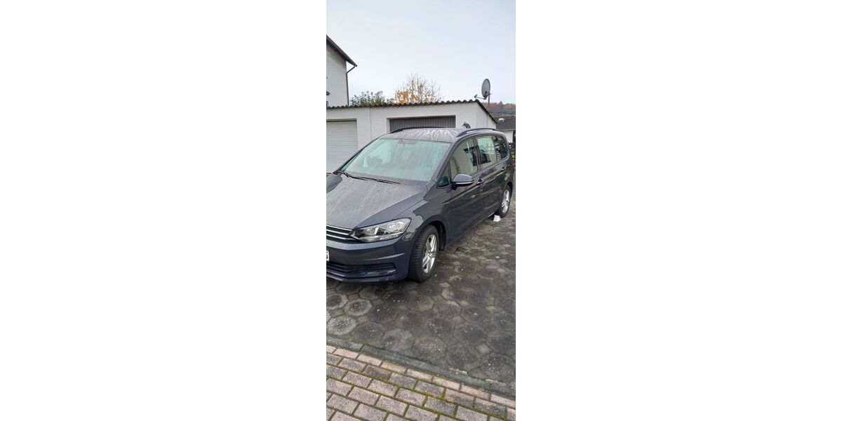 VW Touran 37.000 km 22.900 &euro; felsberg 34587