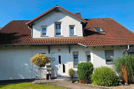 Haus Wabern - 7 Zimmer, 150 m&sup2;, 380.000&euro; | Angebot:27164563