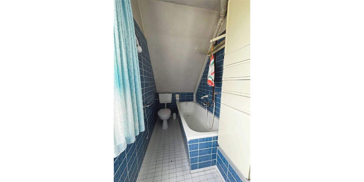 Einfamilienhaus Kassel Oberzwehren - 7 Zimmer, 157 m&sup2;, 310.000&euro; | Angebot:25768989