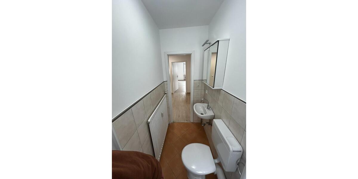 Etagenwohnung Baunatal - 4 Zimmer, 92 m&sup2;, 1.020&euro; | Angebot:25229056