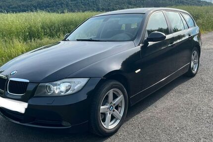 BMW 320 231.000 km 3.500 &euro; Körle 34327