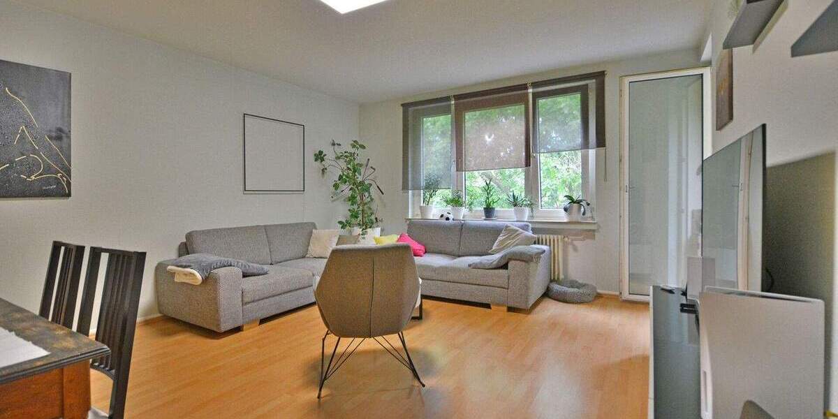 Etagenwohnung Kassel Mitte - 3 Zimmer, 100 m&sup2;, 240.000&euro; | Angebot:24777706